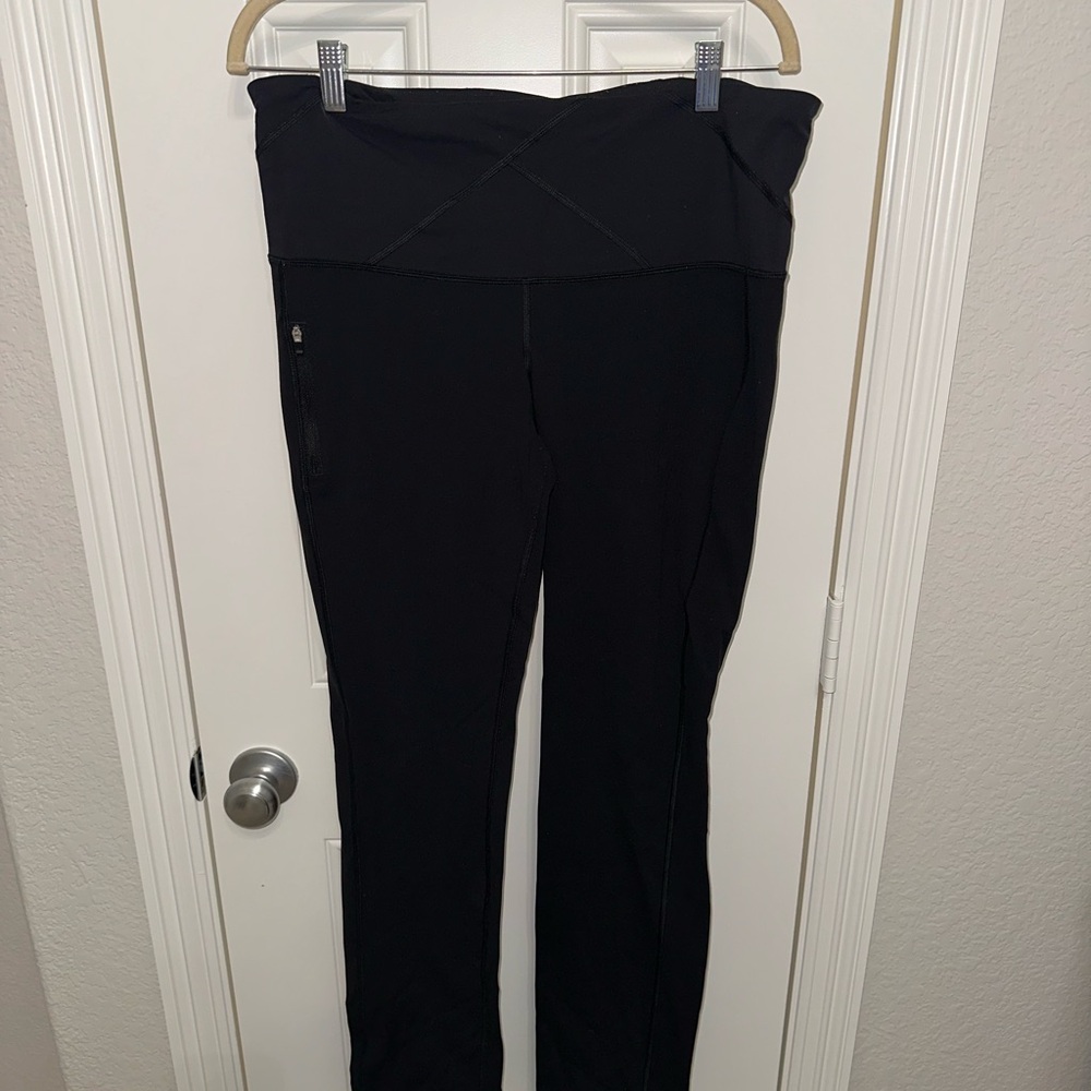 Black High-Waisted Lululemon straight leggings